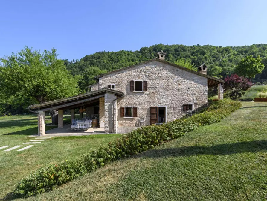 Immagine 6 di Rustico / casale in vendita  in strada Valubbio a Acqualagna