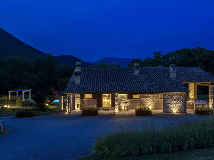 Immagine 14 di Rustico / casale in vendita  in strada Valubbio a Acqualagna