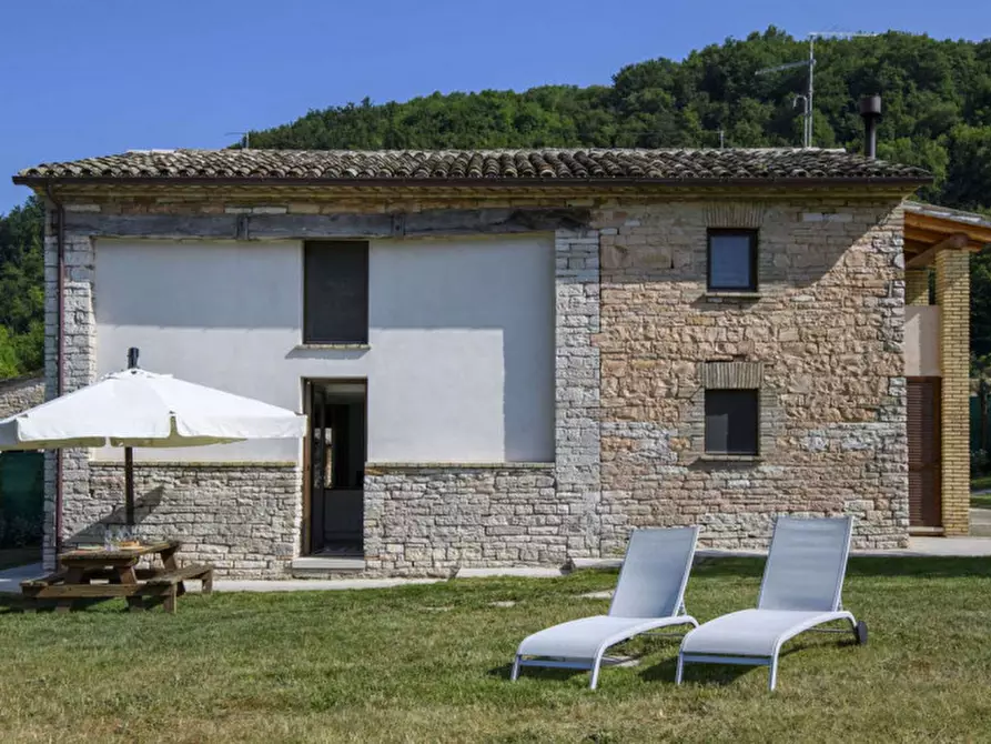 Immagine 16 di Rustico / casale in vendita  in strada Valubbio a Acqualagna