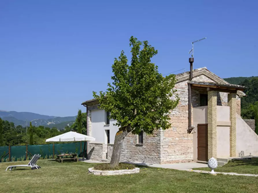 Immagine 17 di Rustico / casale in vendita  in strada Valubbio a Acqualagna