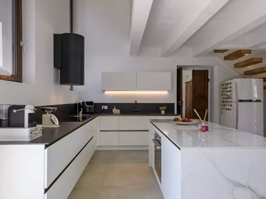 Immagine 21 di Rustico / casale in vendita  in strada Valubbio a Acqualagna