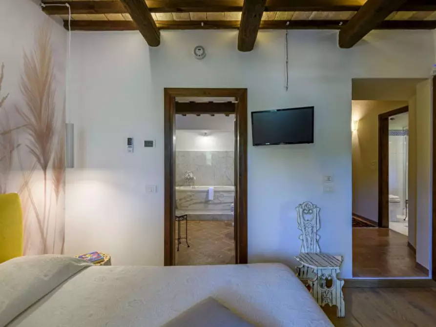 Immagine 30 di Rustico / casale in vendita  in strada Valubbio a Acqualagna