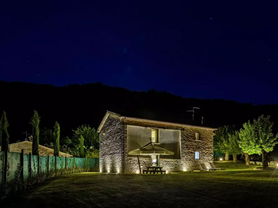 Immagine 58 di Rustico / casale in vendita  in strada Valubbio a Acqualagna