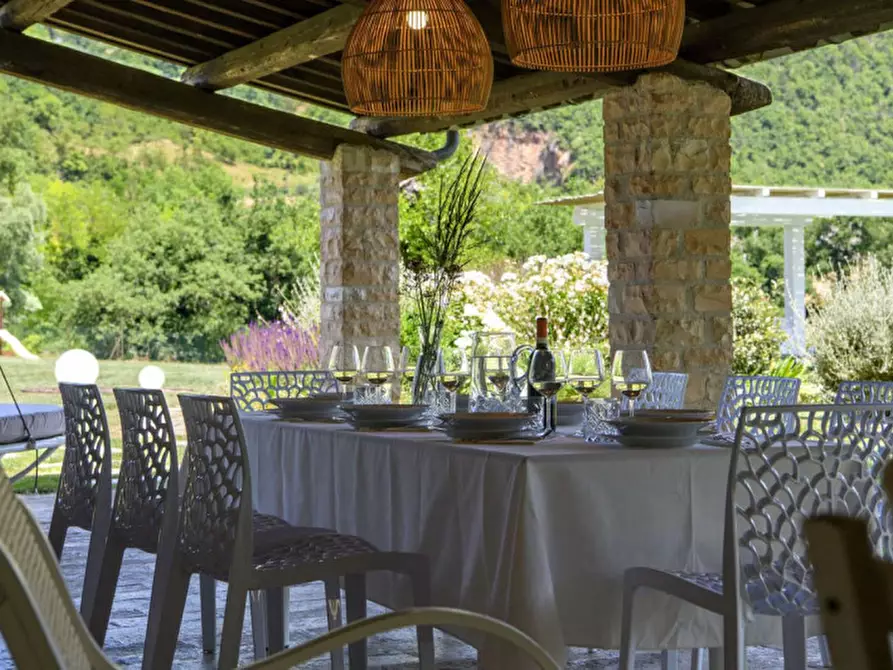 Immagine 64 di Rustico / casale in vendita  in strada Valubbio a Acqualagna