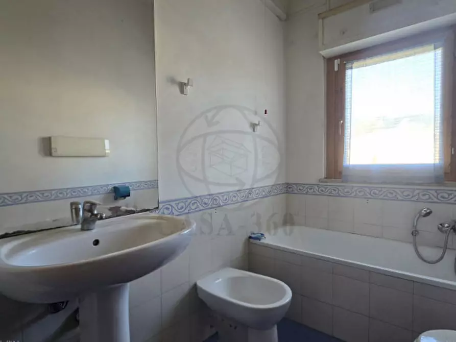 Immagine 17 di Appartamento in vendita  in Via Pietro Farini, 77 a Terni