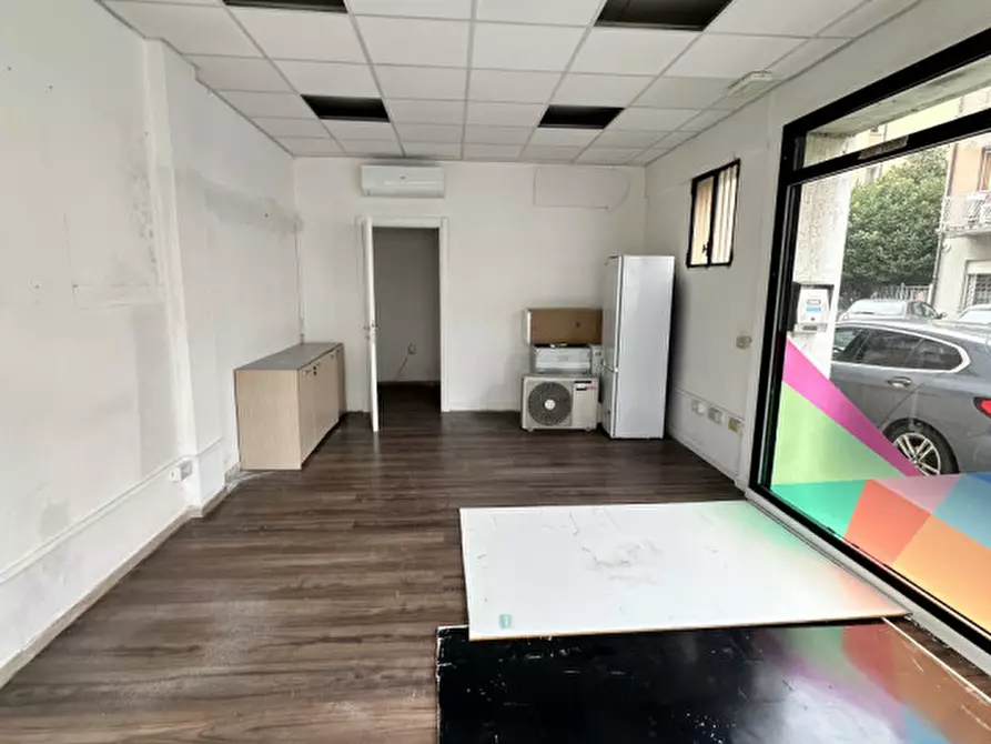 Immagine 2 di Negozio in vendita  in VIA VARRONE a Venezia