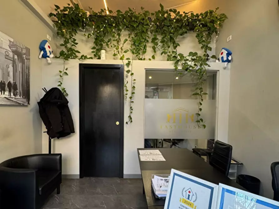 Immagine 3 di Negozio in affitto  in Via Bronzino 1 a Milano