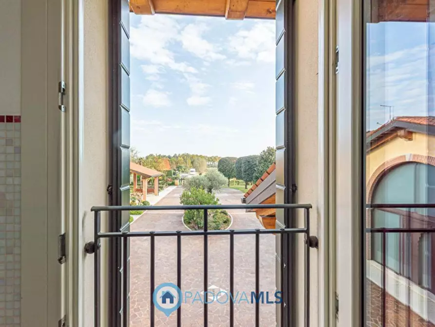 Immagine 6 di Villa in vendita  in Via Nespolaro a Rubano