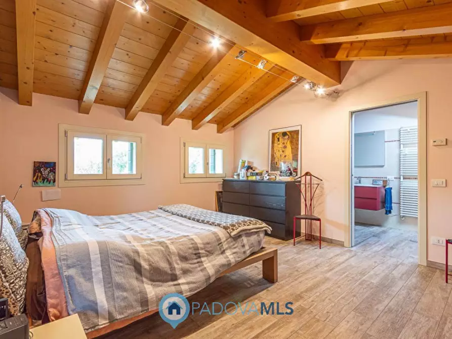 Immagine 9 di Villa in vendita  in Via Nespolaro a Rubano