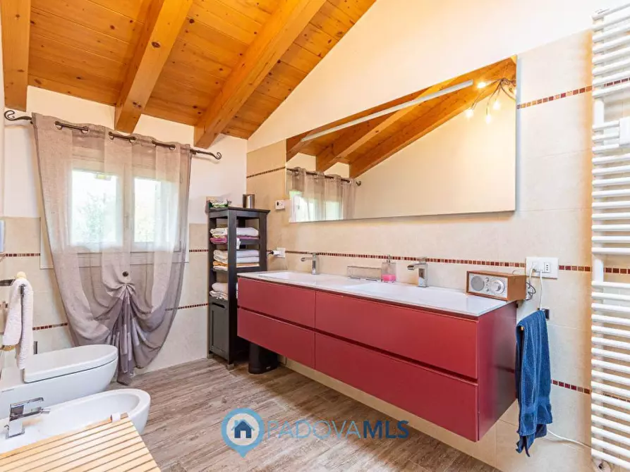 Immagine 11 di Villa in vendita  in Via Nespolaro a Rubano