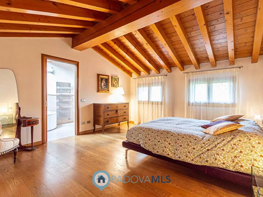 Immagine 24 di Villa in vendita  in Via Nespolaro a Rubano