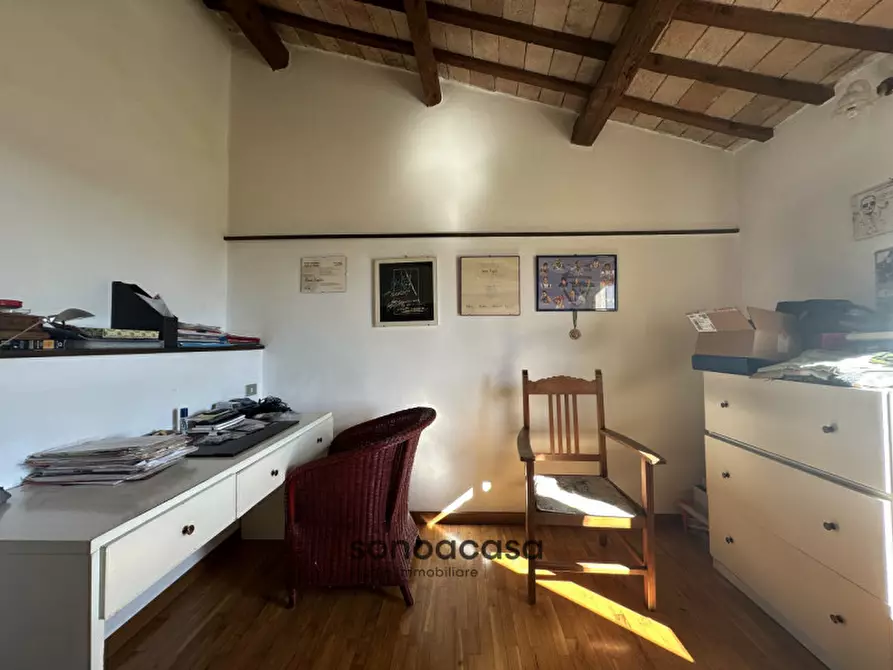 Immagine 33 di Rustico / casale in vendita  in Via Divin Amore 5 a San Costanzo