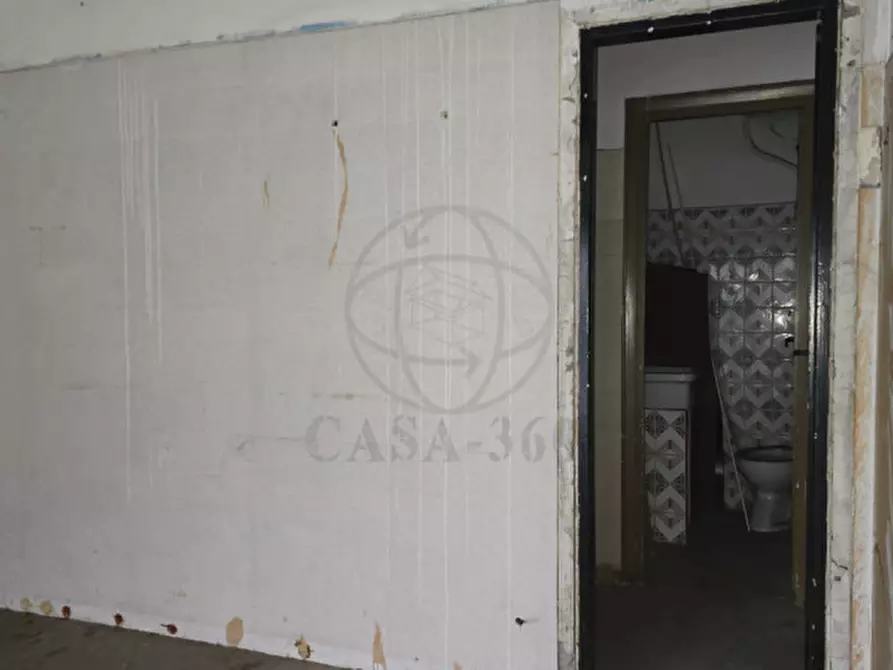 Immagine 6 di Negozio in vendita  in Via Pastrengo a Terni