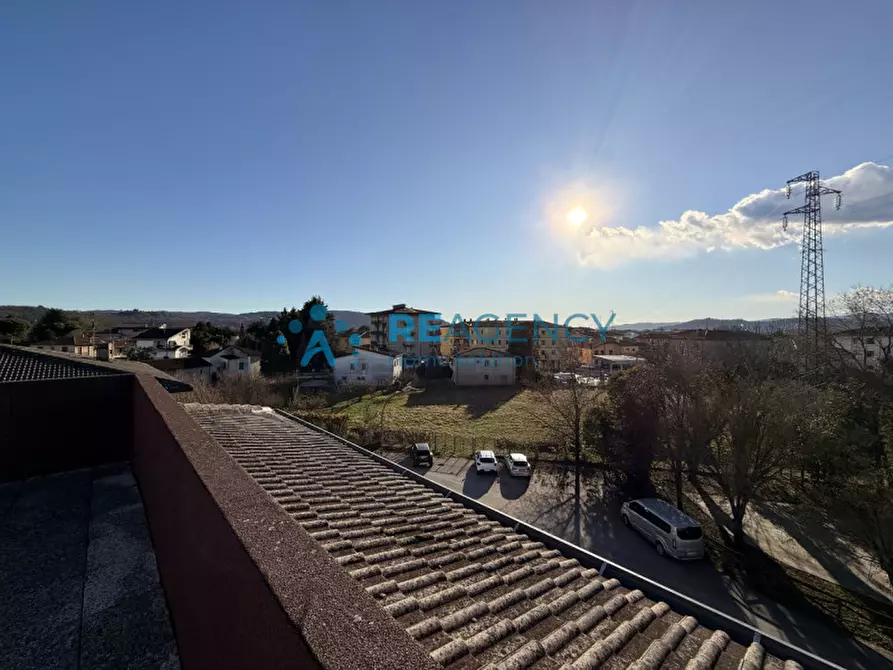 Immagine 26 di Appartamento in vendita  a Creazzo