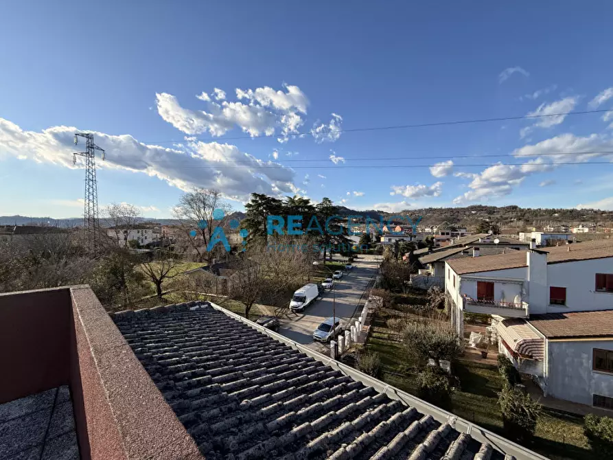 Immagine 33 di Appartamento in vendita  a Creazzo