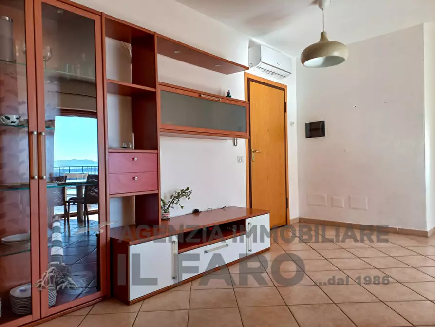 Immagine 5 di Appartamento in vendita  in via Suor Gotteland a La Maddalena