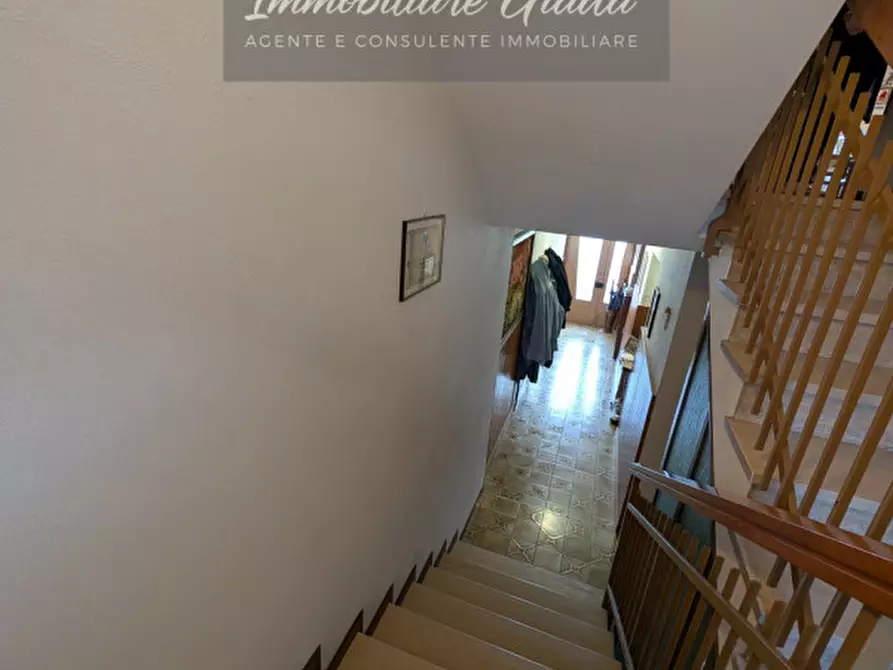 Immagine 8 di Casa bifamiliare in vendita  a Vittorio Veneto