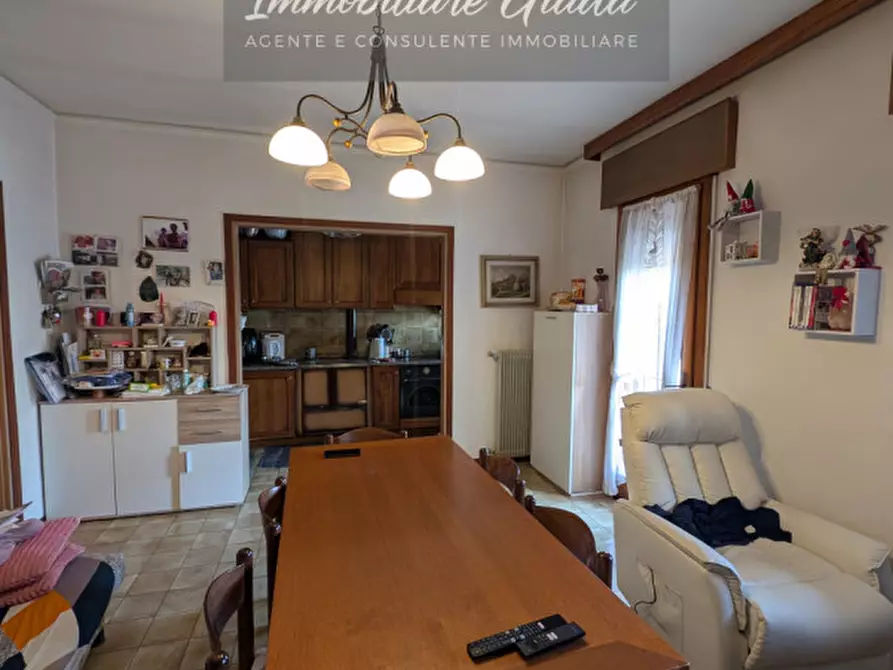 Immagine 14 di Casa bifamiliare in vendita  a Vittorio Veneto
