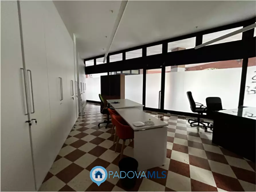 Immagine 3 di Attività commerciale in vendita  in via san marco, 141 a Padova