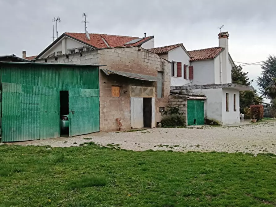 Immagine 1 di Villetta a schiera in vendita  a Saonara