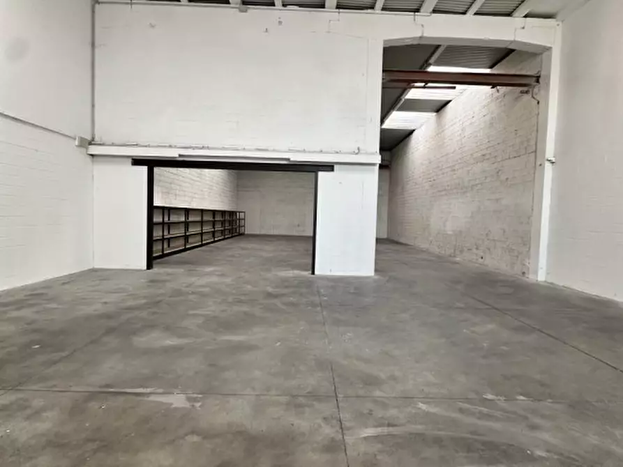 Immagine 1 di Capannone industriale in affitto  in VIA CAZZAGO a Pianiga