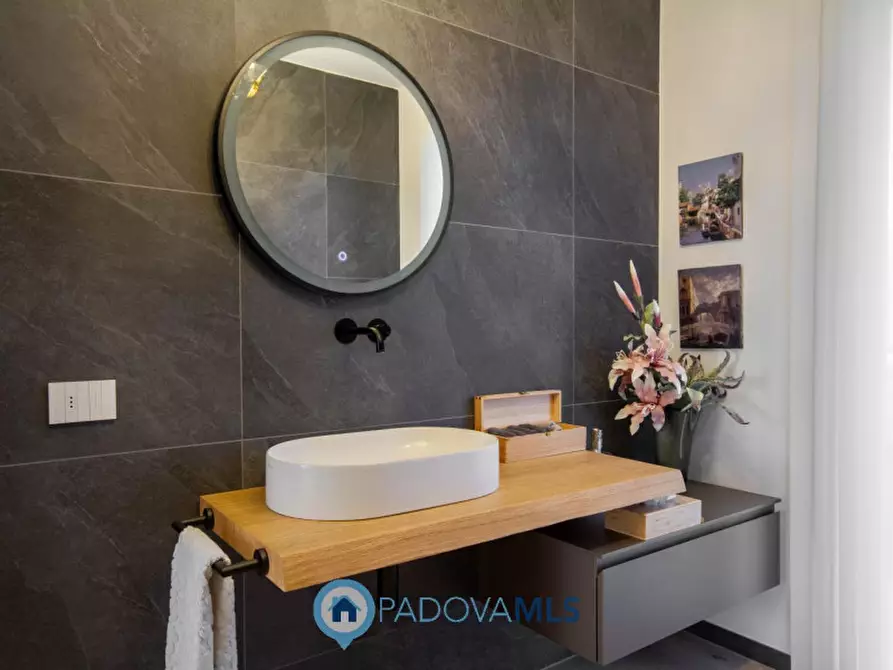 Immagine 22 di Villa in vendita  in Via Giotto 33 a Borgoricco