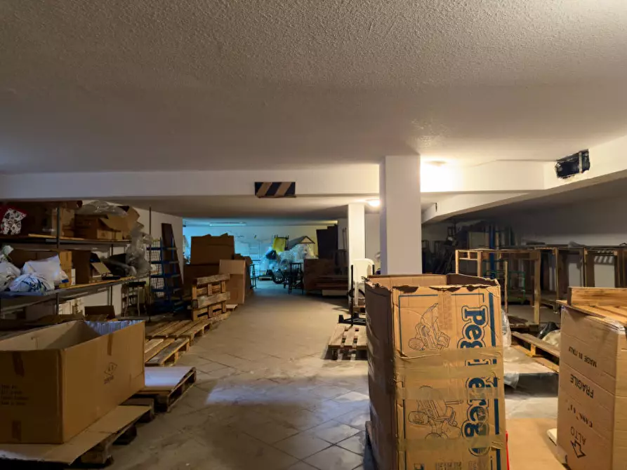 Immagine 24 di Negozio in vendita  in Via Alfonso Lamarmora a Pula