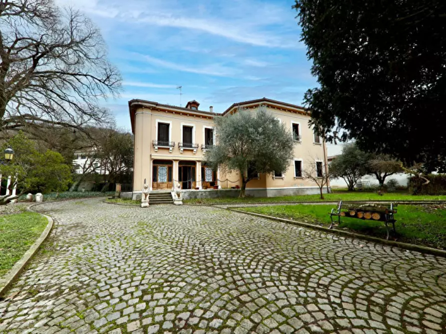 Immagine 1 di Casa indipendente in vendita  in Via Santo Stefano a Este