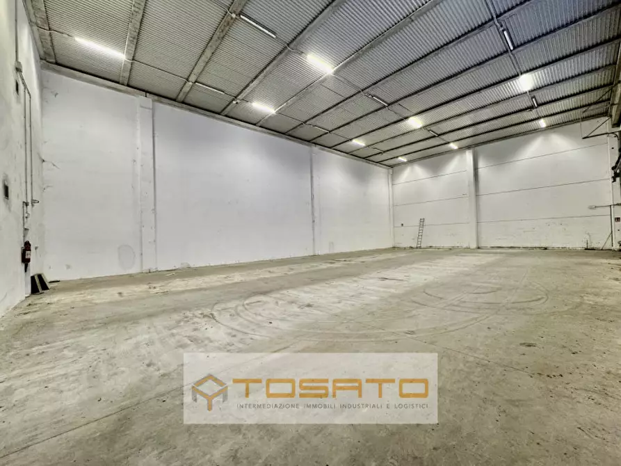 Immagine 1 di Capannone industriale in vendita  a Colognola Ai Colli