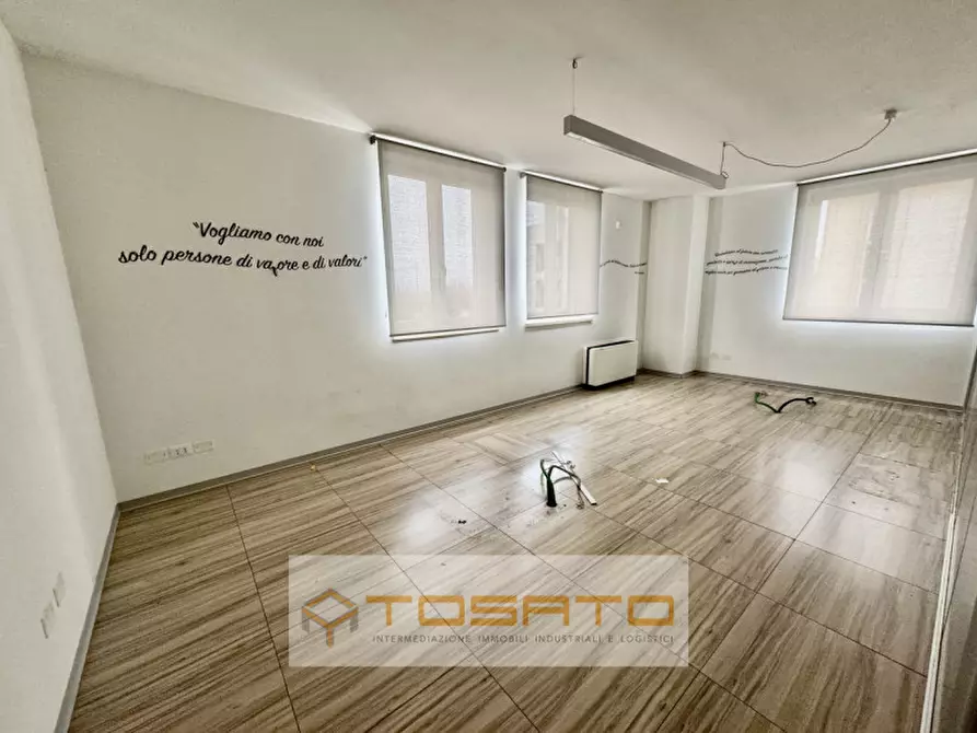 Immagine 7 di Capannone industriale in vendita  a Colognola Ai Colli