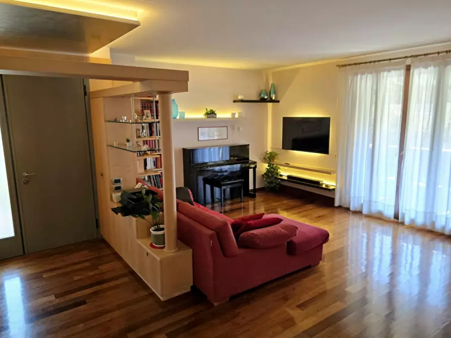 Immagine 1 di Casa bifamiliare in vendita  in Via Pietro Mascagni a Albignasego