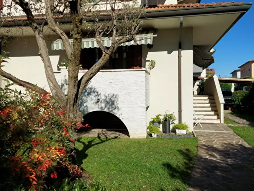 Immagine 12 di Casa bifamiliare in vendita  in Via Pietro Mascagni a Albignasego