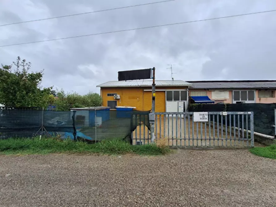 Immagine 1 di Capannone industriale in vendita  in Via 1º Maggio, 34, 40026 Imola BO, Italia a Imola