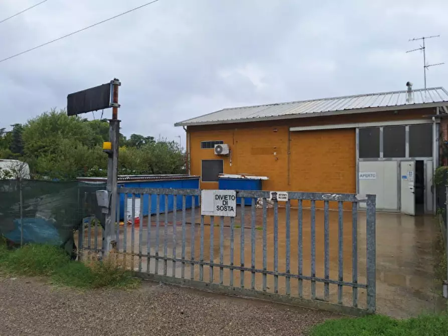 Immagine 2 di Capannone industriale in vendita  in Via 1º Maggio, 34, 40026 Imola BO, Italia a Imola