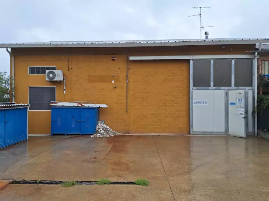 Immagine 4 di Capannone industriale in vendita  in Via 1º Maggio, 34, 40026 Imola BO, Italia a Imola