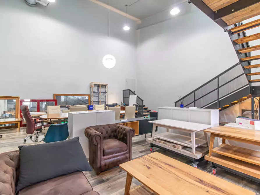 Immagine 3 di Capannone industriale in vendita  in Via Mori a Budrio