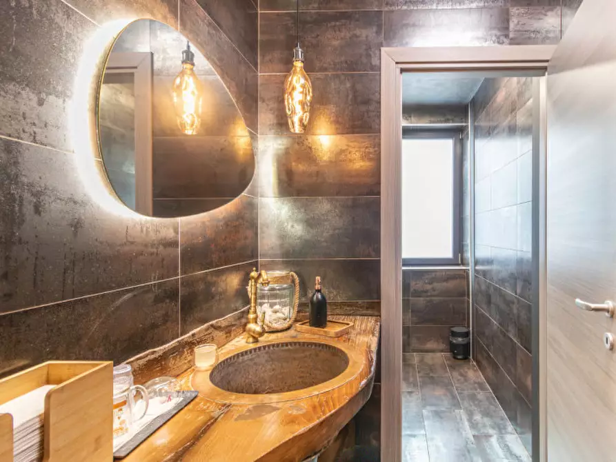 Immagine 5 di Capannone industriale in vendita  in Via Mori a Budrio