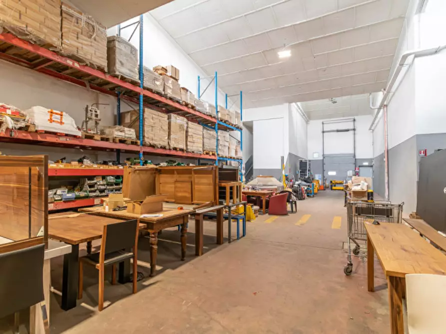 Immagine 13 di Capannone industriale in vendita  in Via Mori a Budrio