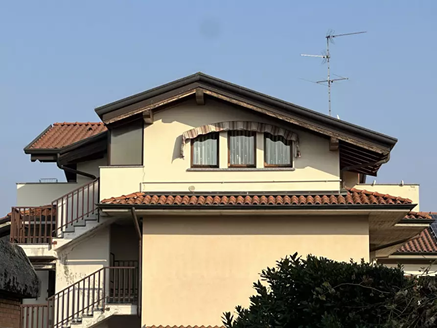 Immagine 5 di Appartamento in vendita  in Via Giosuè Carducci 19/A a Azzano San Paolo