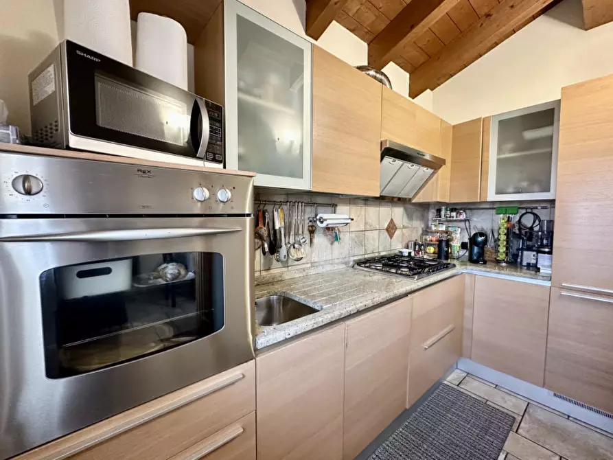 Immagine 15 di Appartamento in vendita  in Via Giosuè Carducci 19/A a Azzano San Paolo