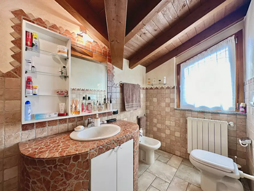 Immagine 27 di Appartamento in vendita  in Via Giosuè Carducci 19/A a Azzano San Paolo