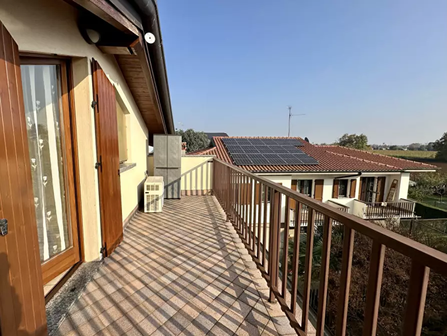 Immagine 29 di Appartamento in vendita  in Via Giosuè Carducci 19/A a Azzano San Paolo