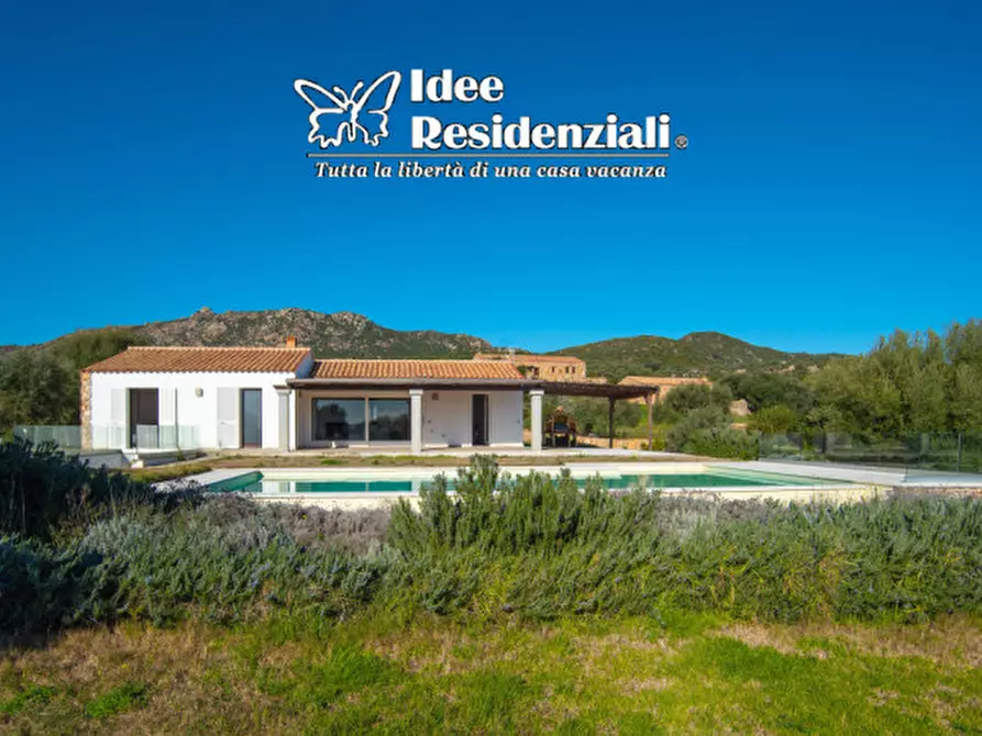Immagine 4 di Villa in vendita  a Golfo Aranci