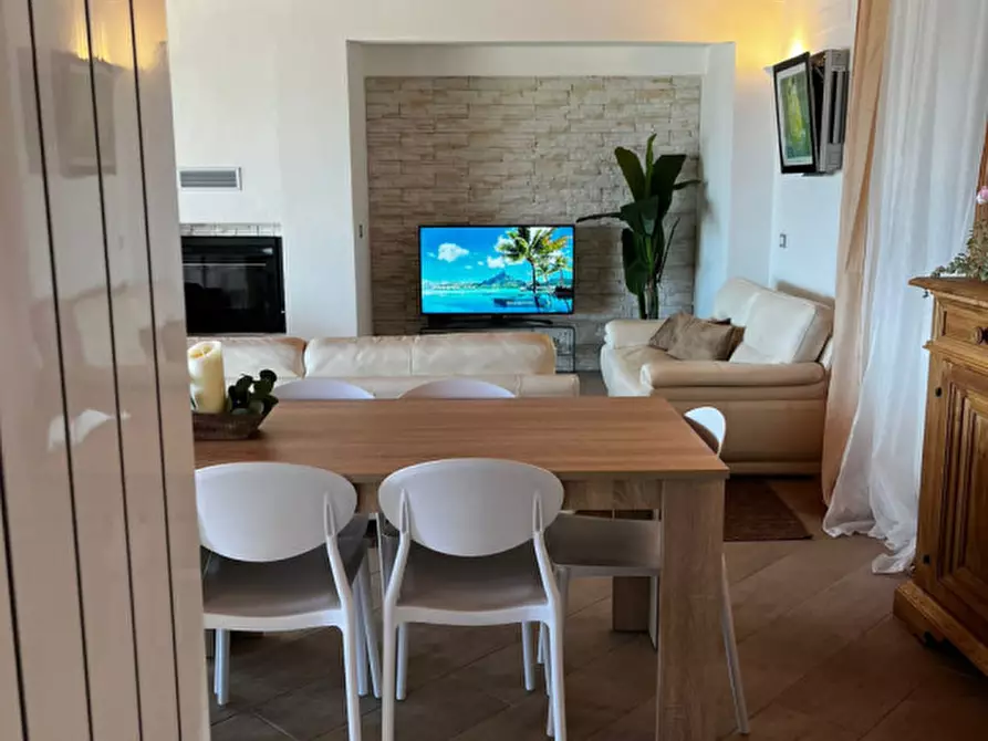 Immagine 18 di Villa in vendita  a Golfo Aranci