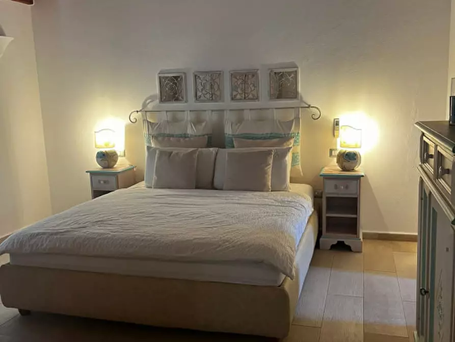 Immagine 38 di Villa in vendita  a Golfo Aranci