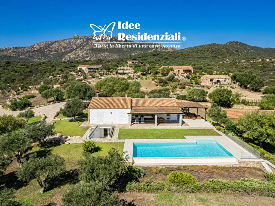 Immagine 56 di Villa in vendita  a Golfo Aranci