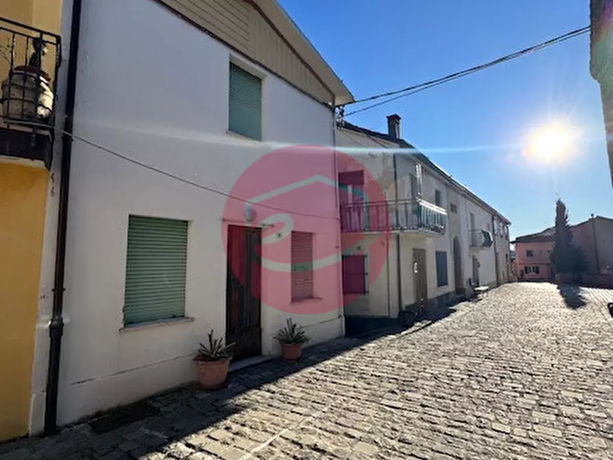 Immagine 2 di Villetta a schiera in vendita  a Borghi