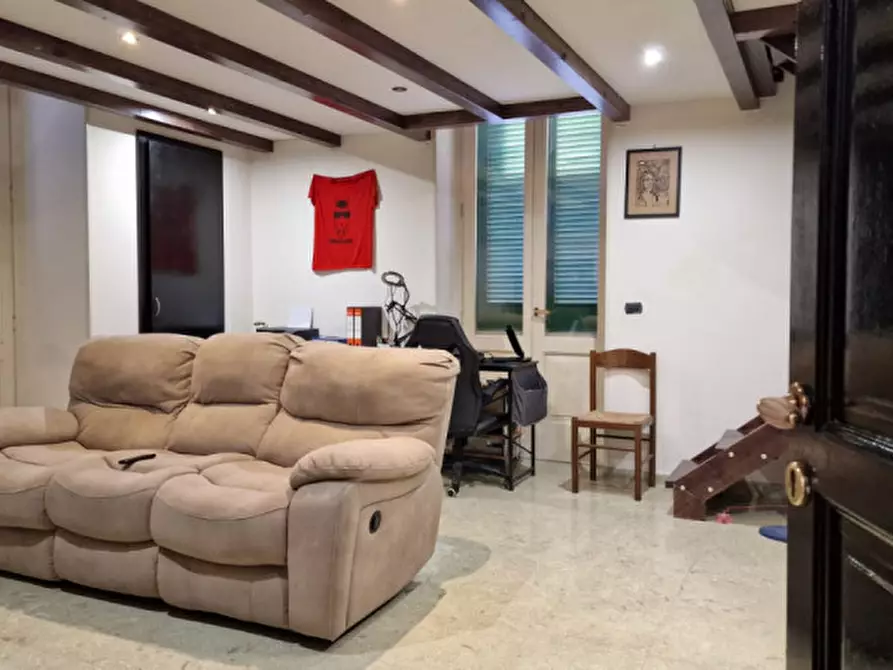 Immagine 10 di Villa in vendita  in Via Giardino Contursi 14 a Parabita