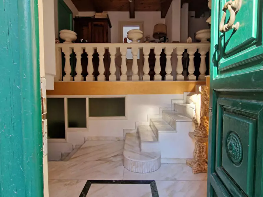 Immagine 16 di Villa in vendita  in Via Giardino Contursi 14 a Parabita