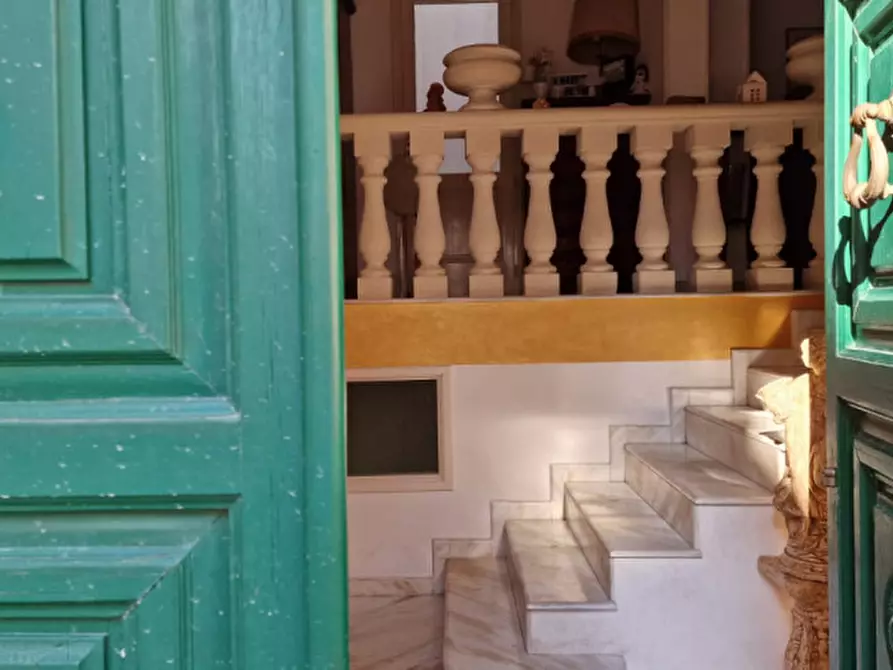 Immagine 17 di Villa in vendita  in Via Giardino Contursi 14 a Parabita
